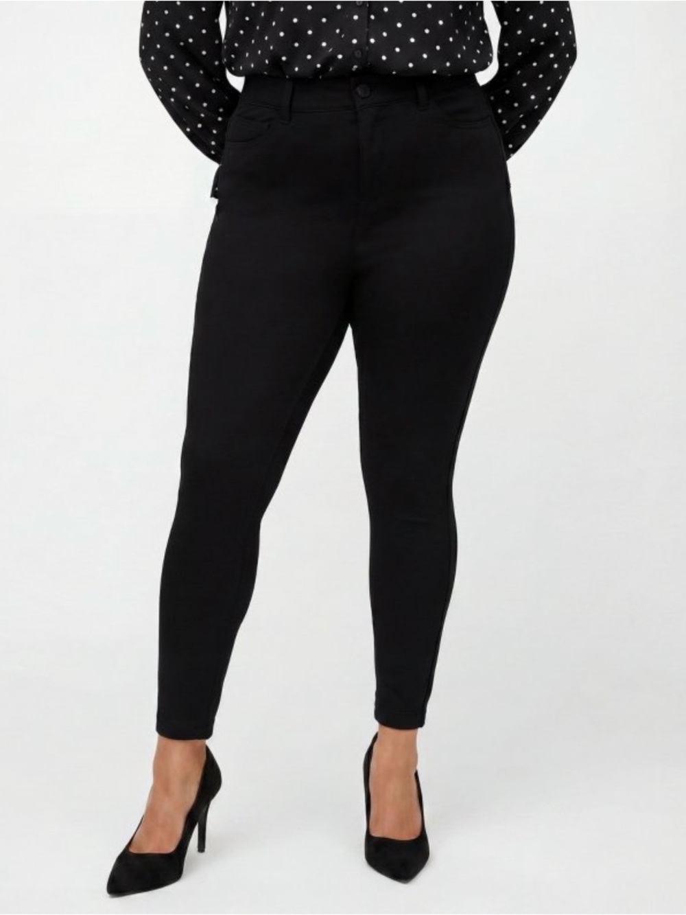 Torrid Studio Bombshell Skinny Ankle Pant black- 18R